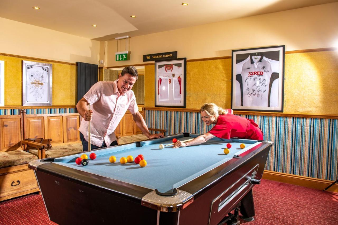 Llanrhidian Holiday Park Llanmorlais Екстер'єр фото