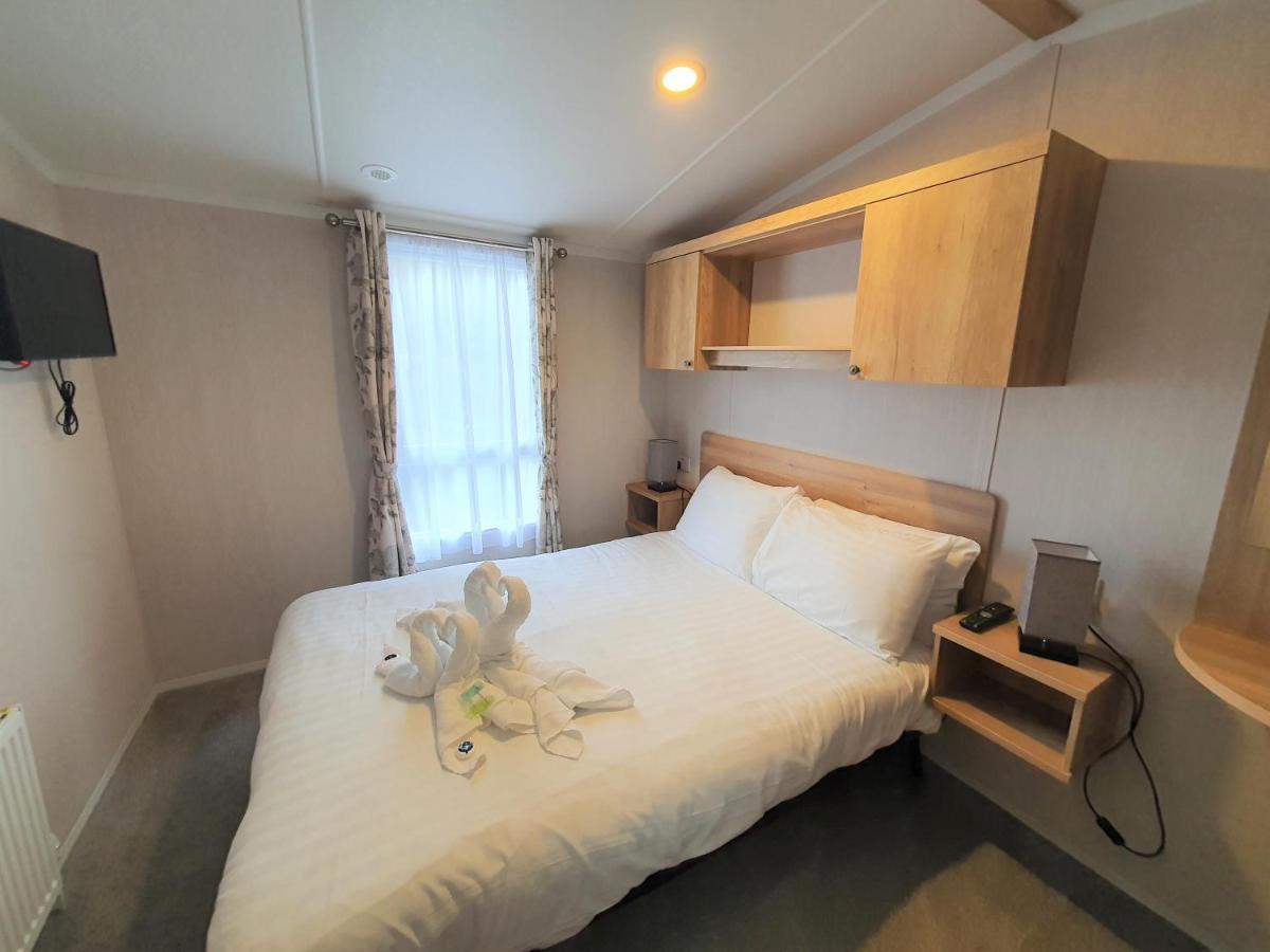 Llanrhidian Holiday Park Llanmorlais Екстер'єр фото