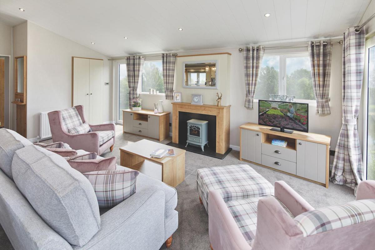 Llanrhidian Holiday Park Llanmorlais Екстер'єр фото